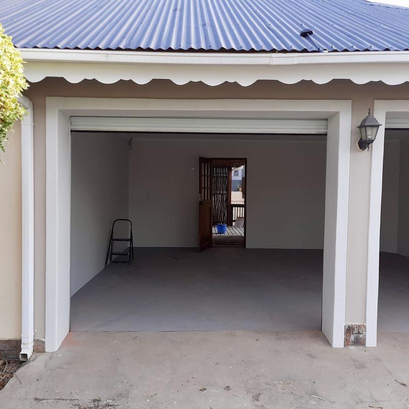 4 Bedroom Property for Sale in Marina Martinique Eastern Cape